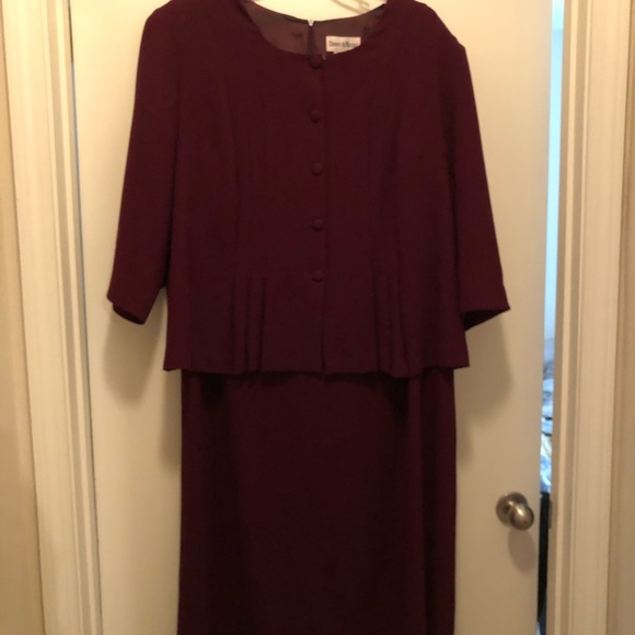 1-piece dress - Picture 2 of 2